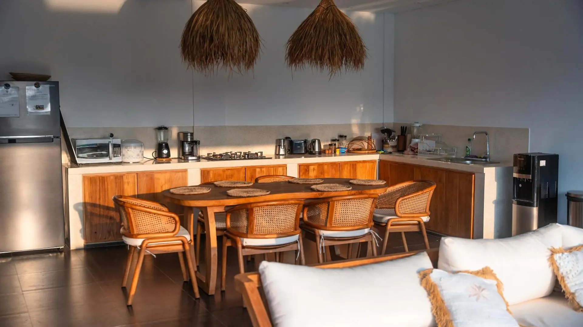 Zango - Fieldside Luxe 4Br Villa In Ubud