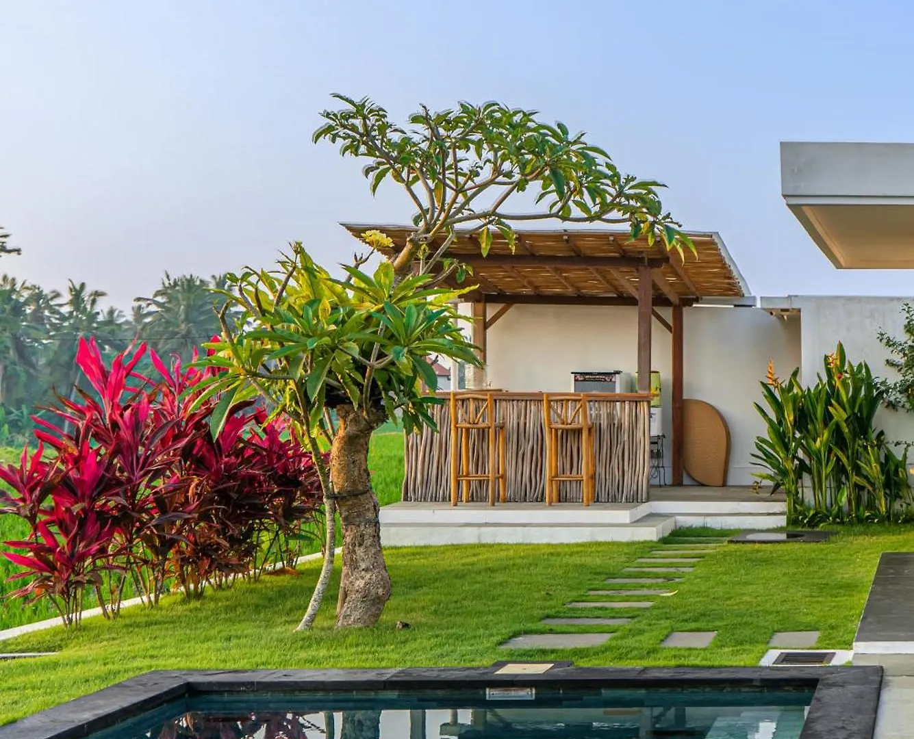 Zango - Fieldside Luxe 4Br Villa In Ubud Indonesia