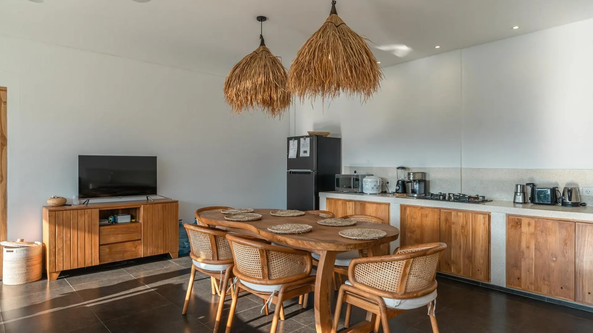 Zango - Fieldside Luxe 4Br Villa In Ubud