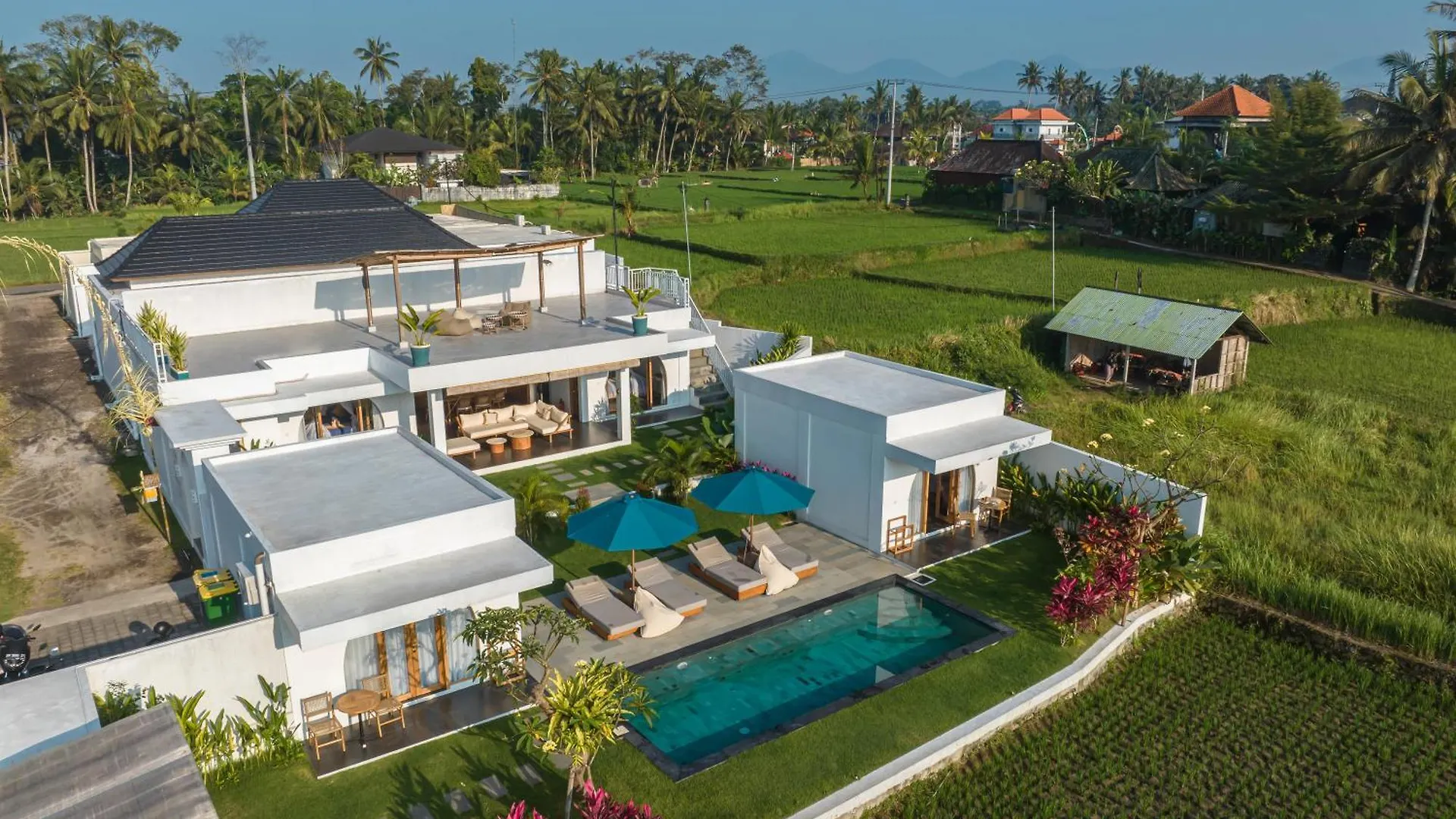 Zango - Fieldside Luxe 4Br Villa In Ubud location